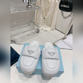 Лучшая версия тапочек Prada, туфли-муллеры очень удобны в носке, 