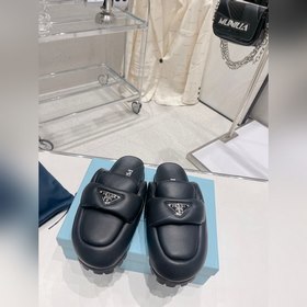 Лучшая версия тапочек Prada, туфли-муллеры очень удобны в носке,