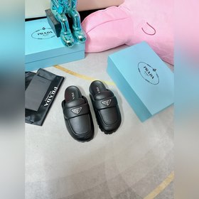 Новая модель туфель Prada 2024 очень удобна в носке. Вы можете на