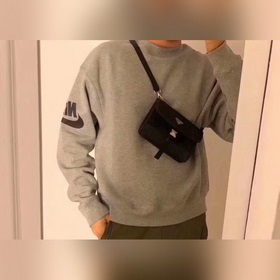 PRADA - сумка на грудь/поясная сумка, официальный сайт. Изготовле