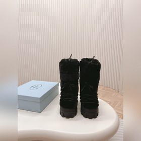 Prada Rada – новая популярная модель космических ботинок для лыж