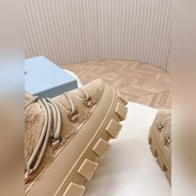 Prada Rada – новая популярная модель космических ботинок для лыж 