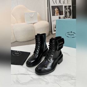 23 Новая серия rad* классическая сумка Prada в сочетании с ботинк