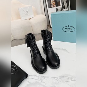 23 Новая серия rad* классическая сумка Prada в сочетании с ботинк