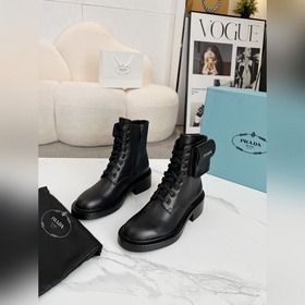 23 Новая серия rad* классическая сумка Prada в сочетании с ботинк
