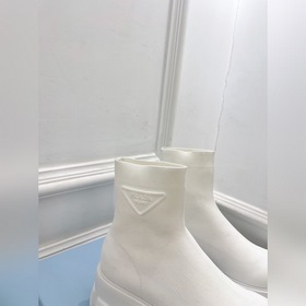 Prada 223  Серия ботинок с толстой подошвой и эластичными носкам