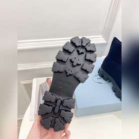 Prada 223  Серия ботинок с толстой подошвой и эластичными носкам