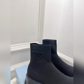 Prada 223  Серия ботинок с толстой подошвой и эластичными носкам