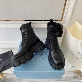 Новые ботинки Prada с толстой подошвой —————————— Весенняя коллек