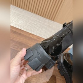 Prada Самые популярные сумки ботинки в Интернете представлены зде