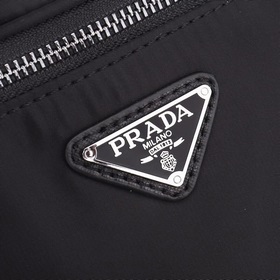 PRADA - сумка на грудь/поясная сумка, официальный сайт. Изготовле