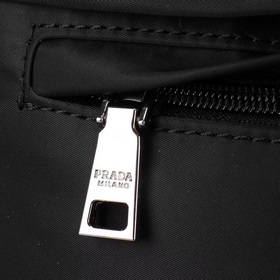 PRADA - сумка на грудь/поясная сумка, официальный сайт. Изготовле