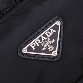 PRADA - сумка на грудь/поясная сумка, официальный сайт. Изготовле