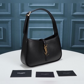 Новые поступления Новая модель сумки под мышку Le5A7 Bag весна-ле