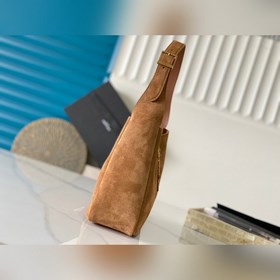 Кожа цвета землистого песка_ Популярная модель LE 5A7 под мышку. 
