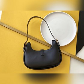 Сумка Hobo bag через плечо от la Типичный стиль минимализма, кото