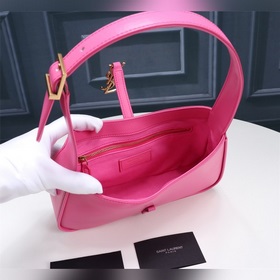 Новые поступления Новая модель сумки под мышку Le5A7 Bag весна-ле