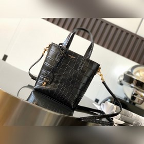 loewe  Новая мини-сумка для покупок, несмотря на свои небольшие
