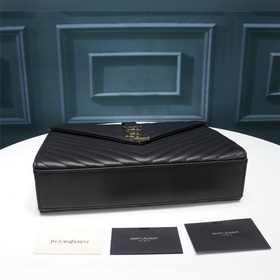 Сумка SAINT LAURENT MONOGRAMME из классической кожи Saint Laurent