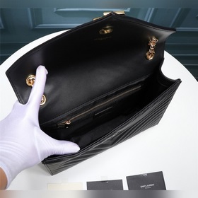 Сумка SAINT LAURENT MONOGRAMME из классической кожи Saint Laurent