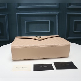 Сумка SAINT LAURENT MONOGRAMME из классической кожи Saint Laurent