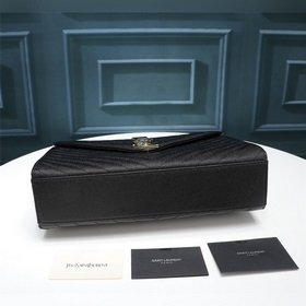 Классическая сумка SAINT LAURENT MONOGRAMME с шариковым узором из