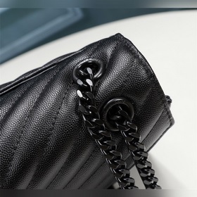 Классическая сумка SAINT LAURENT MONOGRAMME с шариковым узором из