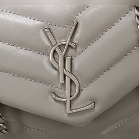 Классическая легенда Saint Laurent сочетает в себе модный стиль и