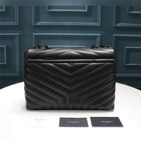 Классическая легенда Saint Laurent сочетает в себе модный стиль и