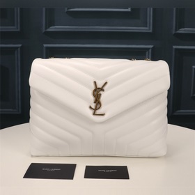 Классическая легенда Saint Laurent сочетает в себе модный стиль и