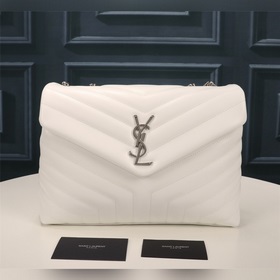 Классическая легенда Saint Laurent сочетает в себе модный стиль и