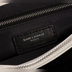 Классическая легенда Saint Laurent сочетает в себе модный стиль и