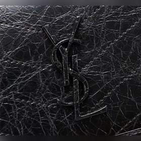 Популярная модель SAINT LAURENT с откидной крышкой, очень вместит