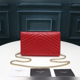 YSL суперпрактичная маленькая сумка из телячьей кожи цвета «икры»