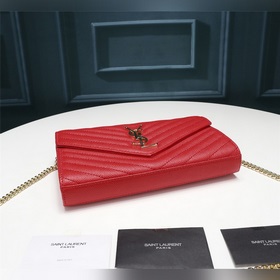 YSL суперпрактичная маленькая сумка из телячьей кожи цвета «икры»