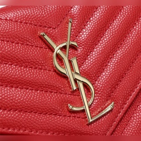 YSL суперпрактичная маленькая сумка из телячьей кожи цвета «икры»