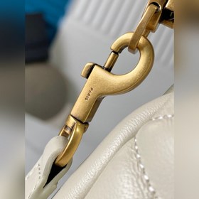 YSL 23 Летняя новинка： сумка из овечьей кожи с металлической заст