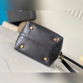 Сумка-ведро LE 37 среднего размера Очень красивая сумка-ведро с р