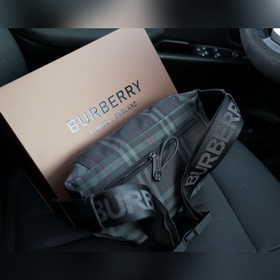 Официальный сайт Burberry. Высококачественная версия поясной сумк