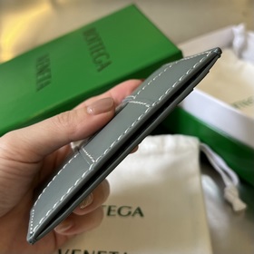 Новый кожаный кошелек BV с большими отделениями швами 748052 дейс