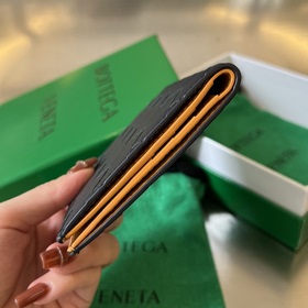 Двухслойный вертикальный кошелек 749400 — это не только кошелек, 