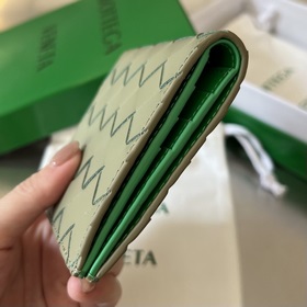 Двухслойный вертикальный кошелек 749400 — это не только кошелек, 