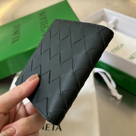 Двухслойный вертикальный кошелек 749400 — это не только кошелек, 