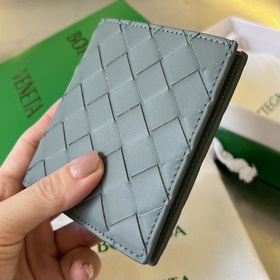 Двухслойный вертикальный кошелек 749400 — это не только кошелек, 