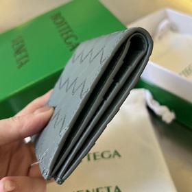 Двухслойный вертикальный кошелек 749400 — это не только кошелек, 