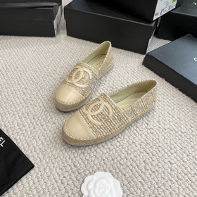 Chanel классические рыбацкие туфли в полной коллекции цвета хаки!