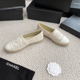 Chanel классические рыбацкие туфли в полной коллекции цвета хаки!