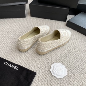 Chanel классические рыбацкие туфли в полной коллекции цвета хаки!
