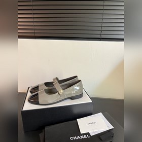 CHANEL 23K Mary Jane туфли-балетки в черно-белом цвете – классика