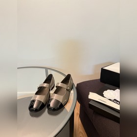 CHANEL 23K Mary Jane туфли-балетки в черно-белом цвете – классика